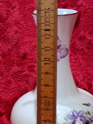 Jarrón inglés de porcelana con flores