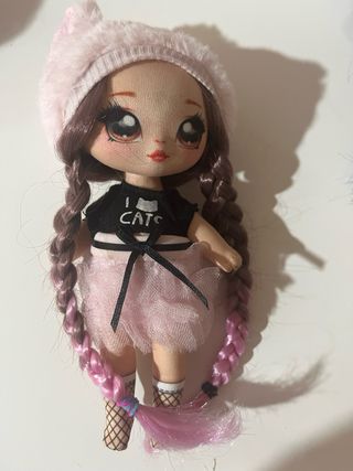 Lote 4 Muñecas Na Na Na Hay 3 pequeñas y 1 grande