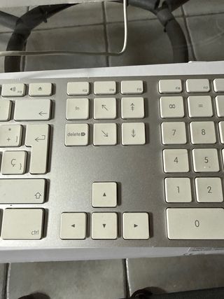 Teclado Apple USB A1243 Plata