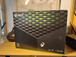 Xbox Series X 1TB + Controller + FIFA 22 + Diablo IV