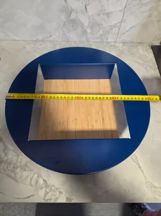 Estantería de pared nueva