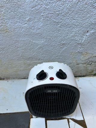 Calefactor blanco con 2 niveles de potencia