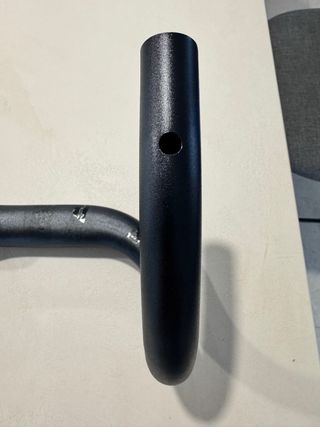 Manubrio bici da strada Specialized. Alluminio