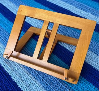 Atril de madera plegable y ajustable (35 x 26 cm)