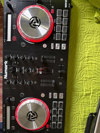 Controladora DJ Numark + Maletín