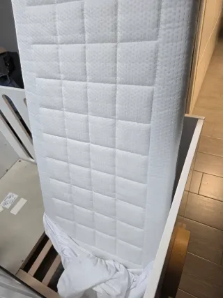 Cuna + colchon Micuna modelo swing con colchon