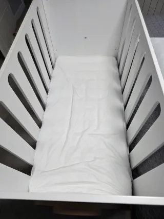 Cuna + colchon Micuna modelo swing con colchon