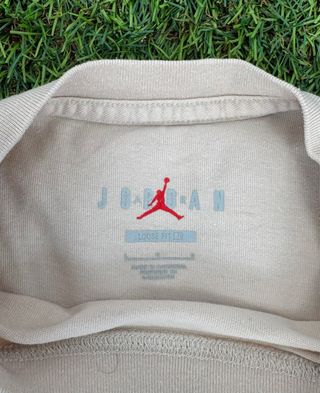 Camiseta Jordan Beige