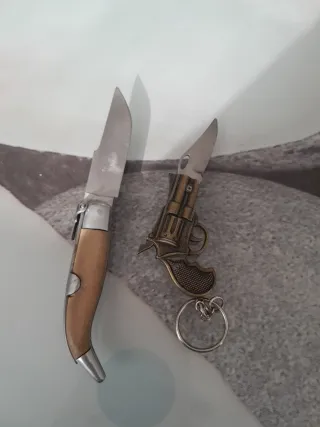 tipo pistola y navaja clásica