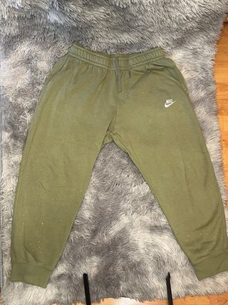 Conjunto chándal Nike verde oliva