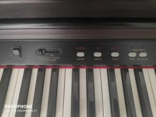 Piano Digital Ringway TG-8860