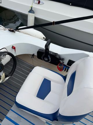 Lancha Impecable – Suzuki 50CV + Remolque