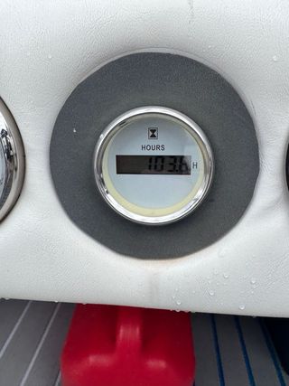 Lancha Impecable – Suzuki 50CV + Remolque