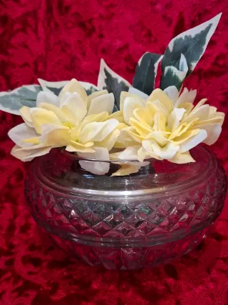 Jarrón de cristal tallado