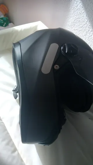 Casco de moto integral negro bueno sin usar