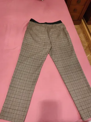 Pantalón de traje Stradivarius cuadros