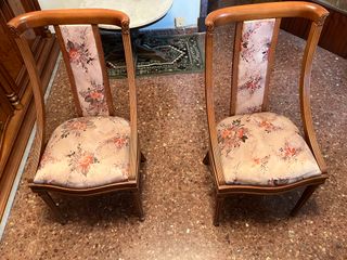 Mesa Comedor Ovalada + 6 Sillas Tapizadas