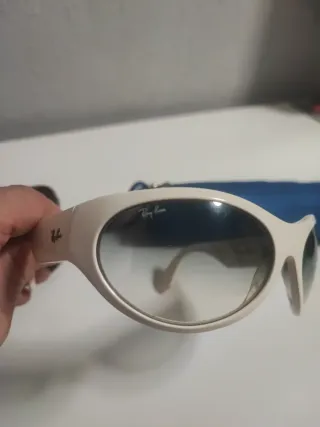Gafas de sol Ray-Ban blancas