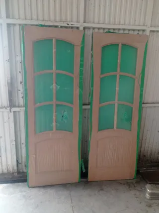 4 Puertas de Madera con Cristal