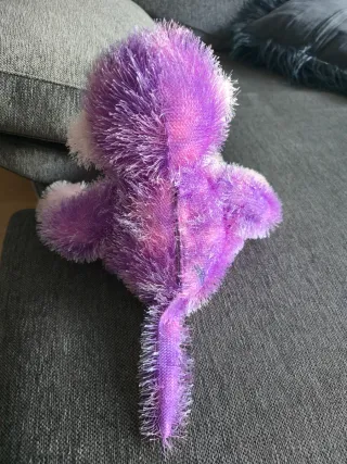 Peluche mono morado suave diseño Russ Berrie