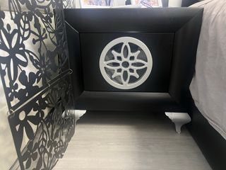 Conjunto Franco Forniture: Cabecero y 2 Mesas