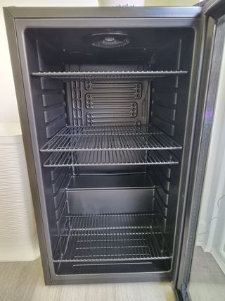 Nevera pequeña Klarstein 98L puerta cristal