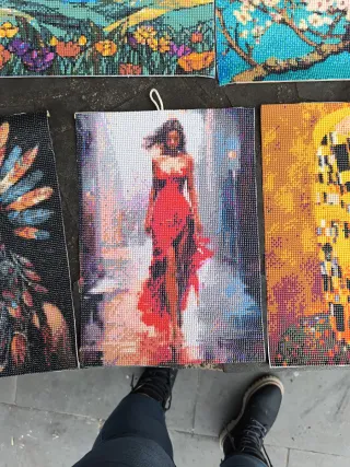 Pintura Diamante mujer de rojo