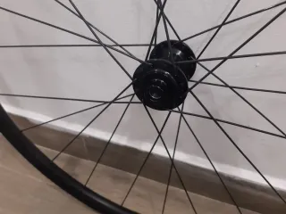 Llantas Gravel Bontrager Paradigm SL + Cassette