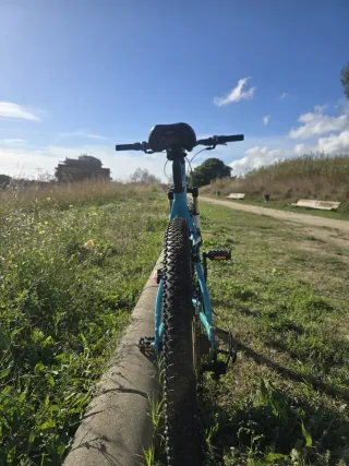Bicicleta montaña azul