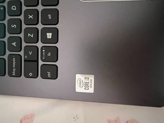 ASUS Vivobook 15 i3 / 8GB / 512GB SSD