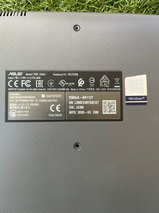 ASUS Vivobook 15 i3 / 8GB / 512GB SSD