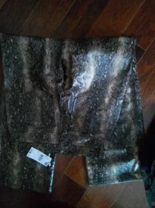 Pantalón estampado animal print