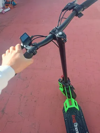 Patinete Eléctrico Verde