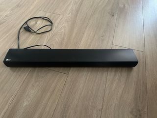 Barra de Sonido y Subwoofer LG Negro