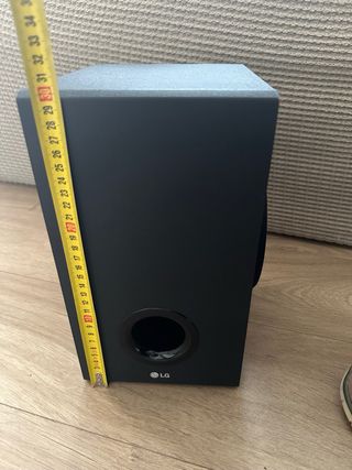 Barra de Sonido y Subwoofer LG Negro