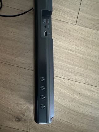 Barra de Sonido y Subwoofer LG Negro