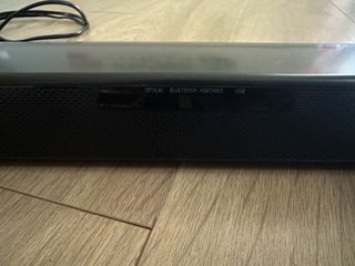 Barra de Sonido y Subwoofer LG Negro