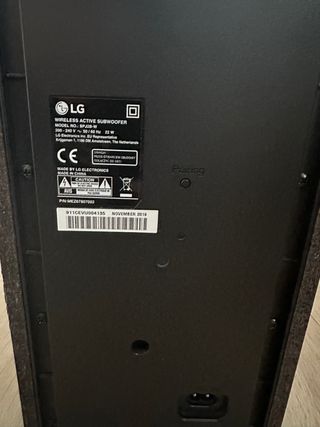 Barra de Sonido y Subwoofer LG Negro