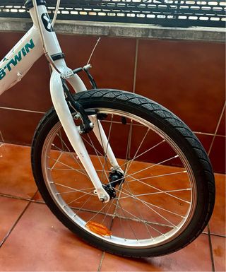 Bicicleta B'twin blanca