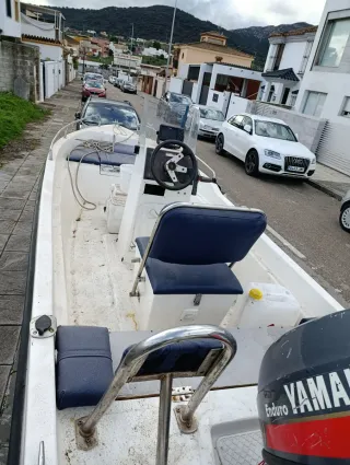 Barco Hobby 5 con remolque