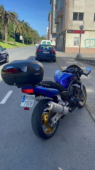 Yamaha FZS600 Cafe Racer Azul
