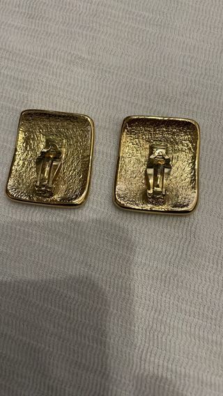 Pendientes Yves Saint Laurent Dorados