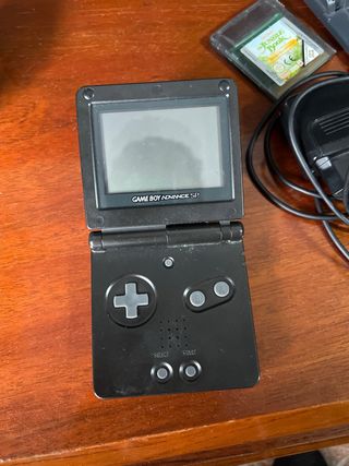Lote Game Boy Advance SP Negra + Juegos