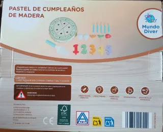 Pastel de Cumpleaños de Madera Mundo Diver
