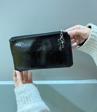 Bolso de mano negro TOSCA