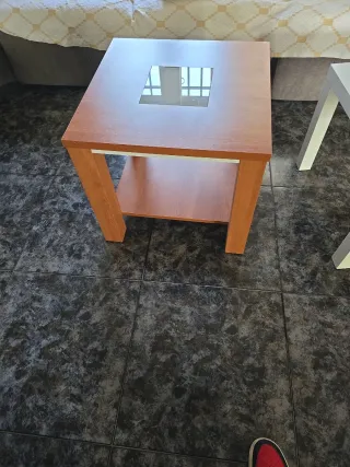 Mesa auxiliar madera y cristal