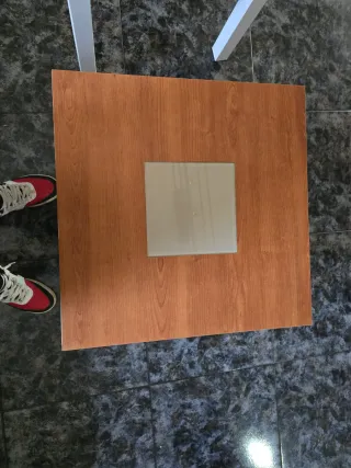 Mesa auxiliar madera y cristal