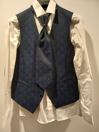 Fato cerimónia azul e branco novo