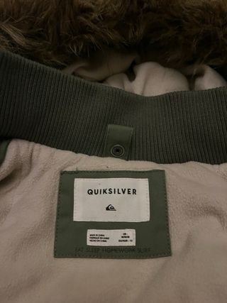 Abrigo Quiksilver verde a estrenar talla niño