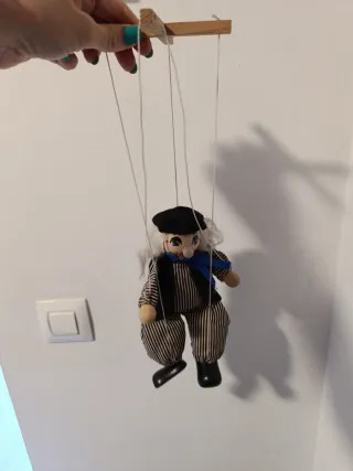 Pareja de títeres abuelos